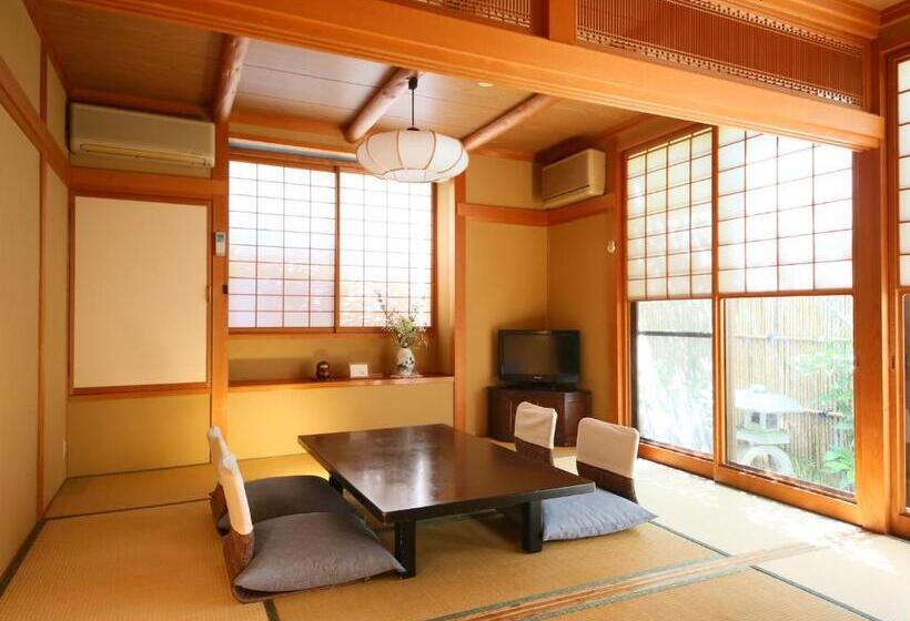 غرفة سوبيريور عائلية, Fukashiso