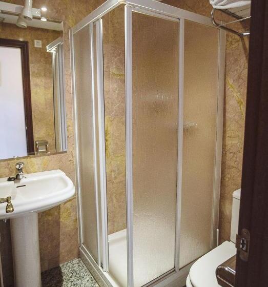 Номер Стандарт Индивидуальный, Hostal Plaza