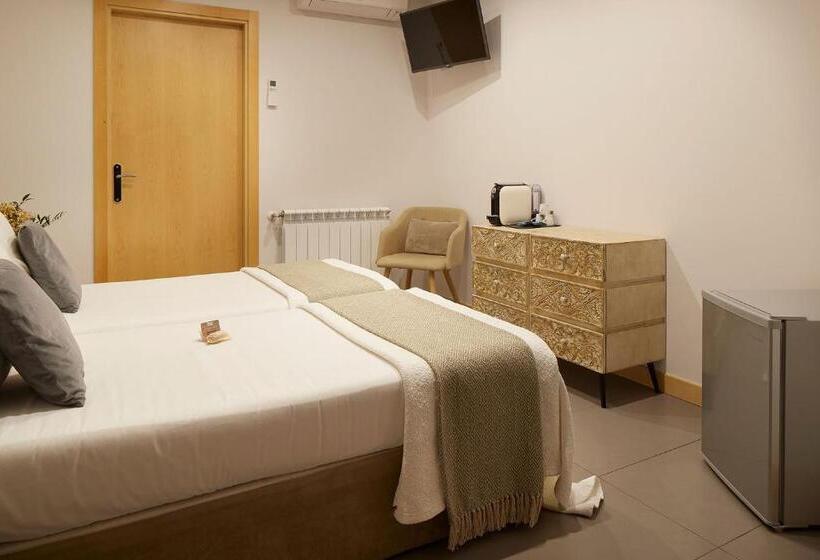 Economy Triple Room, Boutique Txanka Erreka Parking Incluido