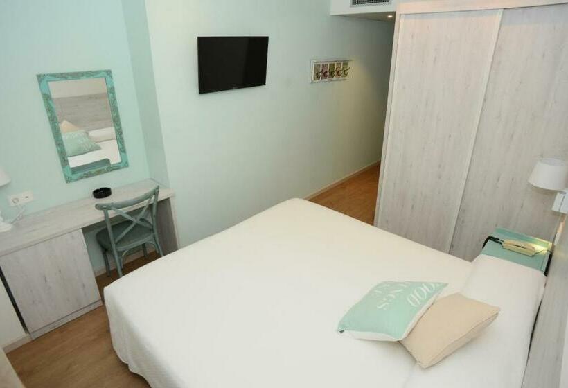 اتاق استاندارد با تراس, L'escala Centre