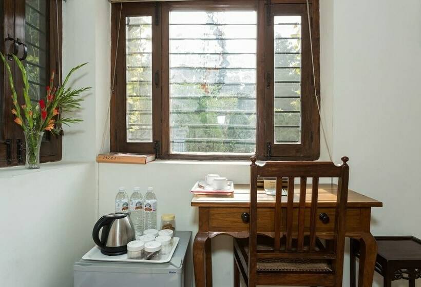 اتاق استاندارد, Eleven Bed & Breakfast