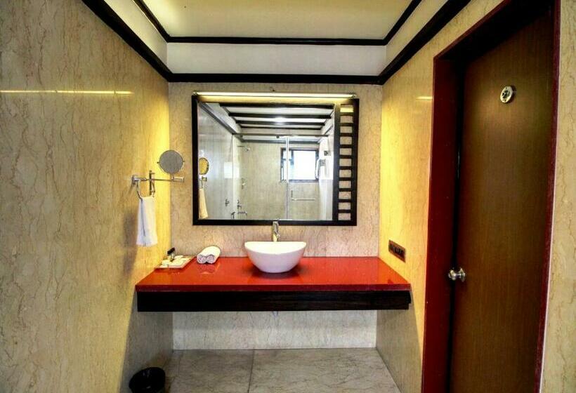 Президентский Люкс, Damanganga Valley Resort Silvassa