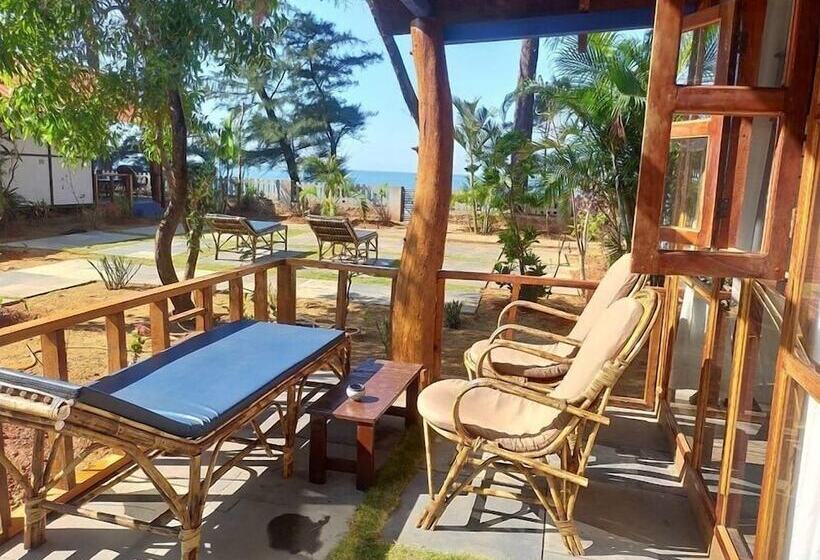 Номер Стандарт Боковой Вид на Море, Peace Garden Beach Resort
