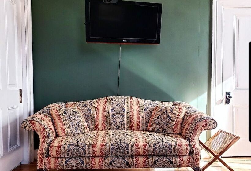 Номер Стандарт, South Court Inn