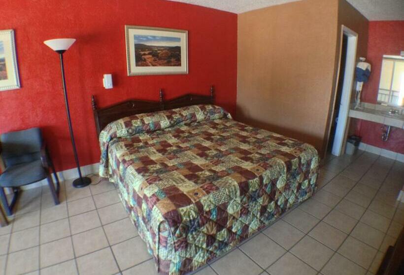 Номер Deluxe, Budget Inn Motel