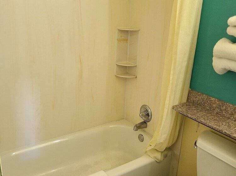 Номер Стандарт 2 Двуспальные Кровати, Encore Motel