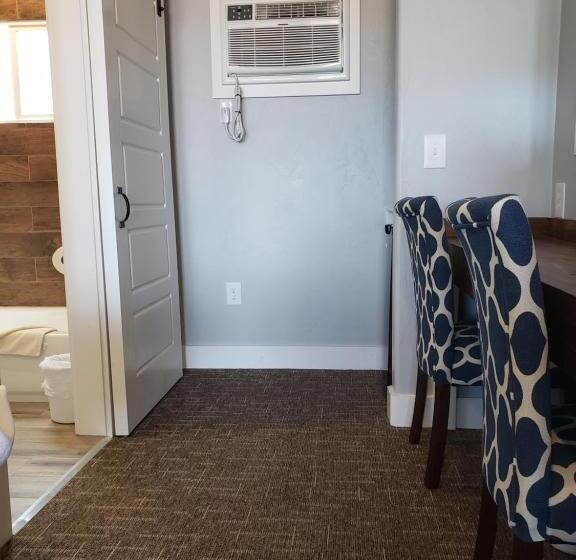 Номер Deluxe с Балконом, Flaming Gorge Resort