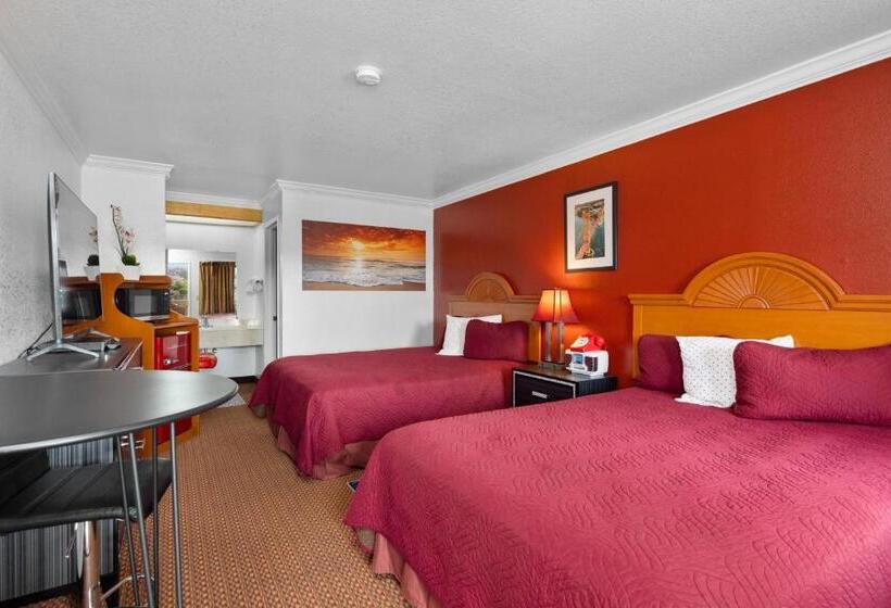 Номер Стандарт, Americana Inn Motel
