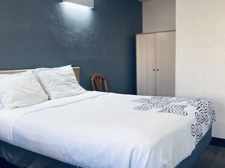 Номер Стандарт 2 Двуспальные Кровати, Century 21 Motel