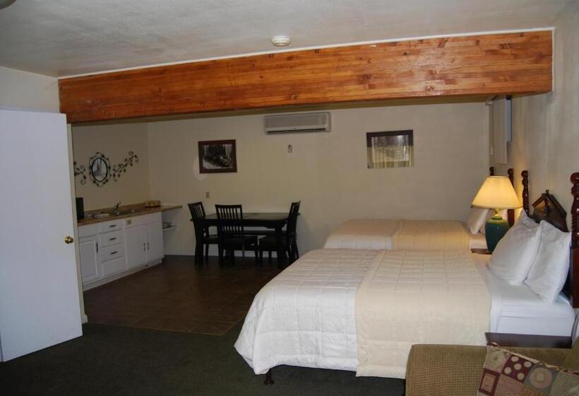 Студия Стандарт, 5th Street Inn