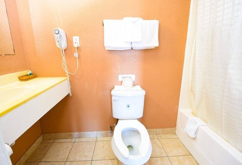 Номер Стандарт 2 Двуспальные Кровати, Economy Inn Beebe