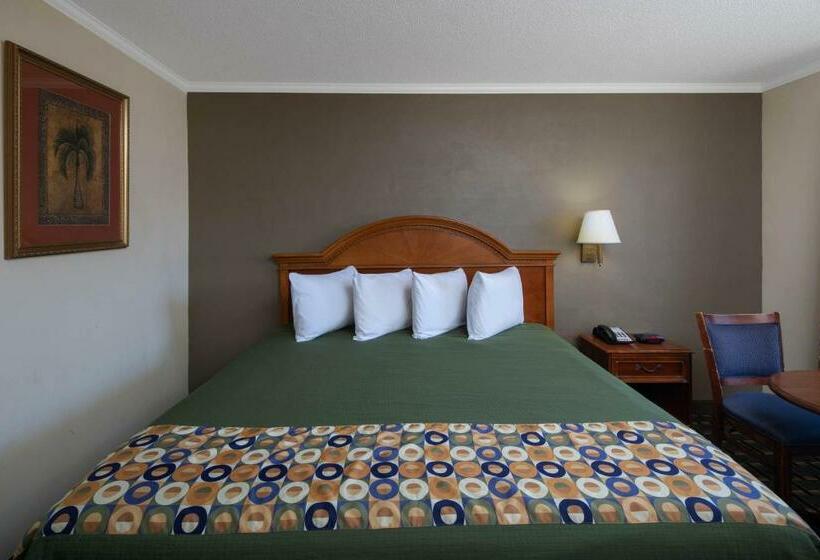 Стандартный Номер Кровать Кинг, Travelodge By Wyndham Orangeburg