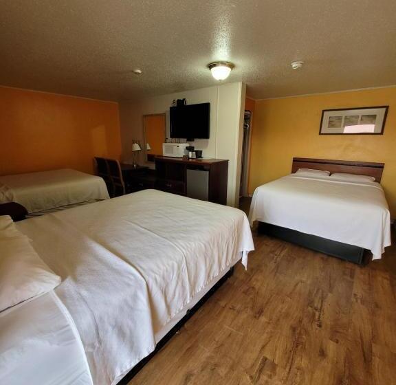 Номер Стандарт Трехместный, Sands Motel