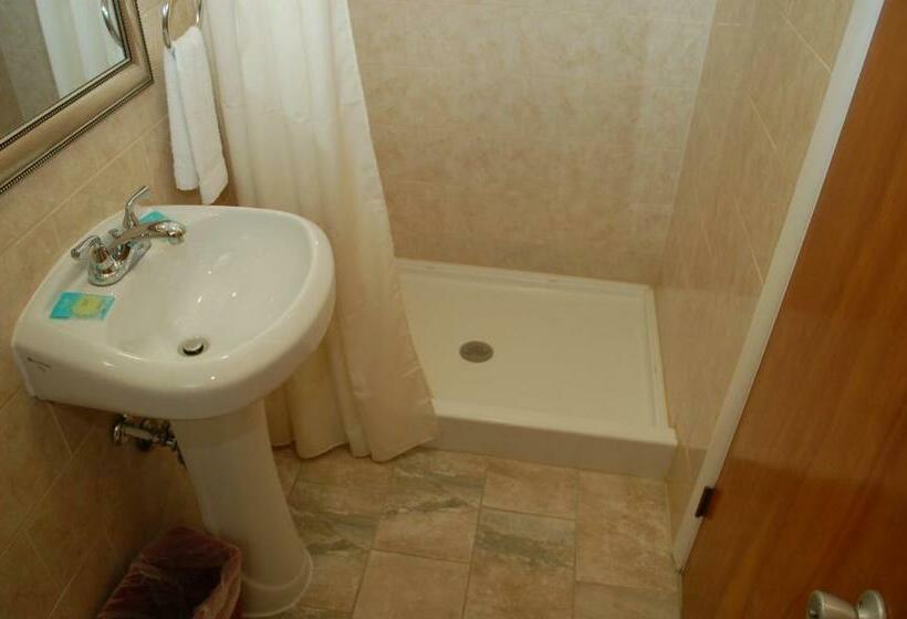Номер Стандарт 2 Двуспальные Кровати, Sara Glen Motel   Saratoga Springs Glens Falls