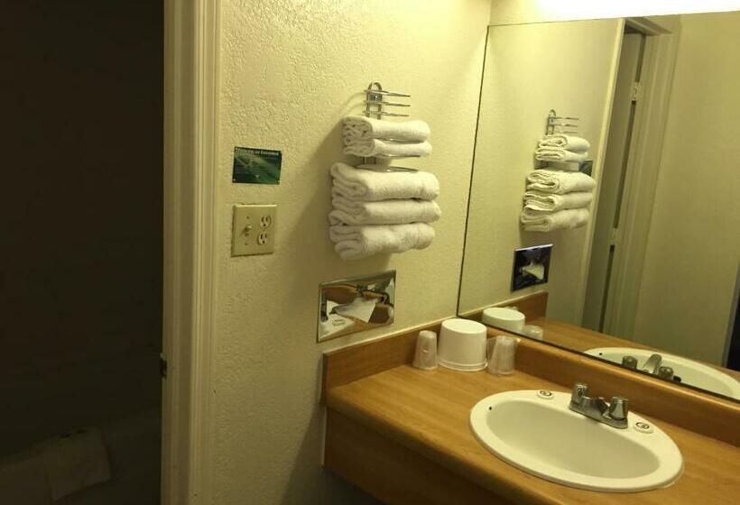 Номер Стандарт, Ez 8 Motel Airporter