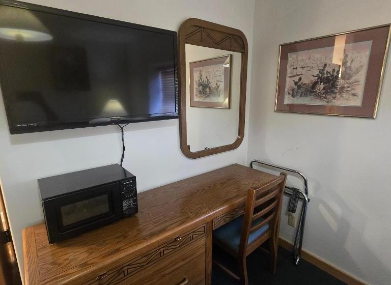 Одноместный Номер Basic, Jared S Wild Rose Ranch Resort