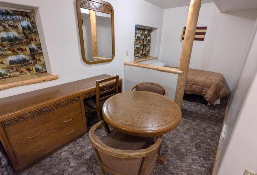 Трехместный Номер Базовый, Jared S Wild Rose Ranch Resort