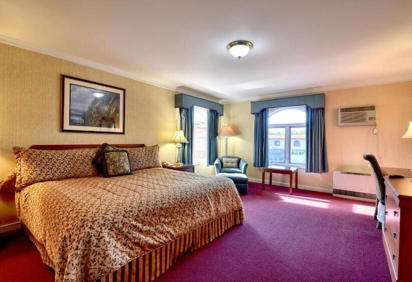 Quarto Deluxe Cama King, Roosevelt Inn & Suites Saratoga Springs