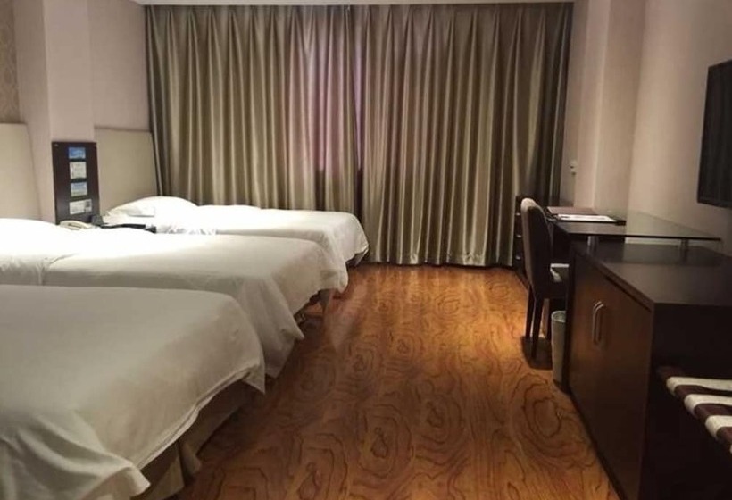 اتاق استاندارد سه نفره, Greentree Alliance Shandong Yantai Yingchun Street Green Homeland