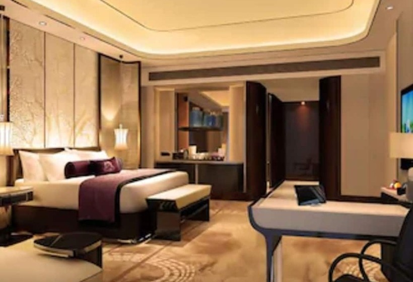 اتاق لوکس, Wuhan Youyi International