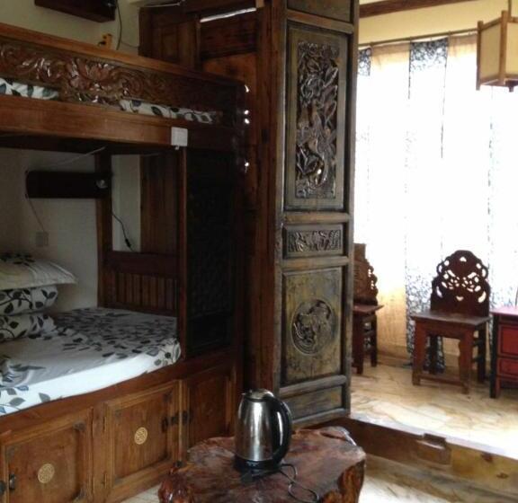 Cama em Quarto Compartilhado, The Lily Pad Inn