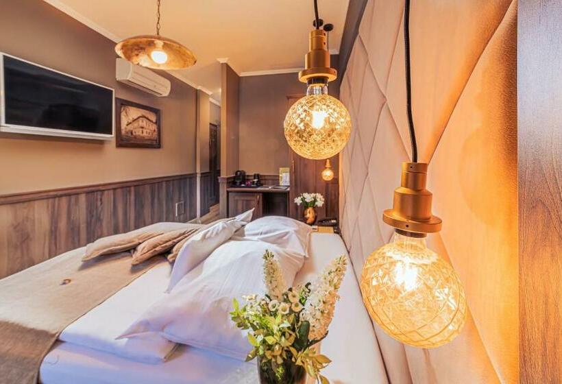 חדר סטנדרט, Komló Hotel Gyula