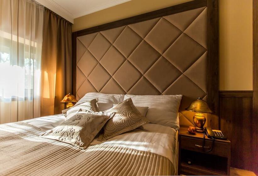 Номер Стандарт, Komló Hotel Gyula