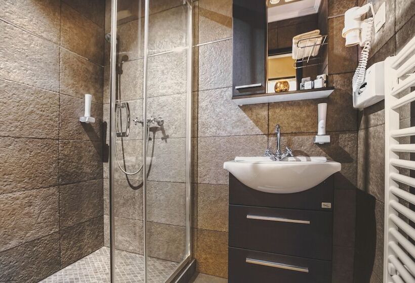 Номер Superior, Komló Hotel Gyula