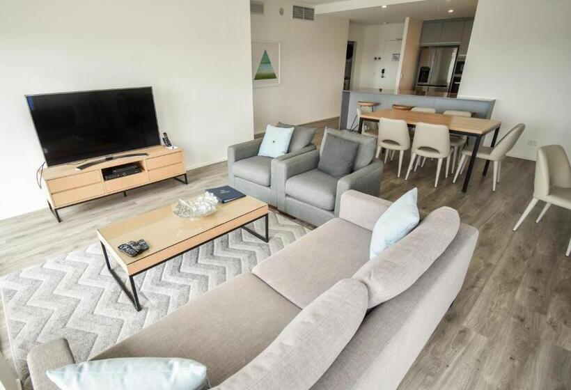 דירת שלושה חדרים, Belise Apartments