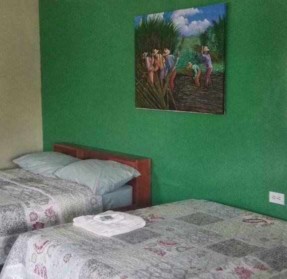 חדר סטנדרט עם מרפסת, Sugar Patch Inn