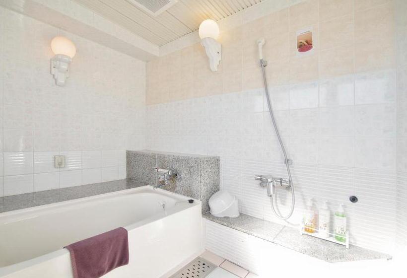 חדר דחוקס עם מיטת קינג, Imalle Yokohama Isezakicho