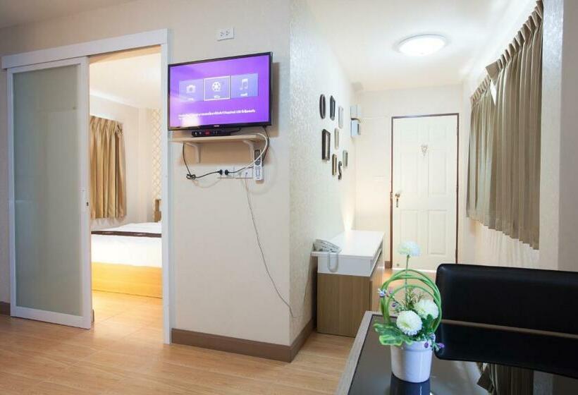 آپارتمان 1 خوابه, Orawan Suites