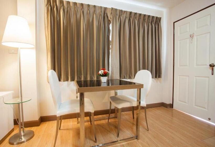 آپارتمان 1 خوابه, Orawan Suites