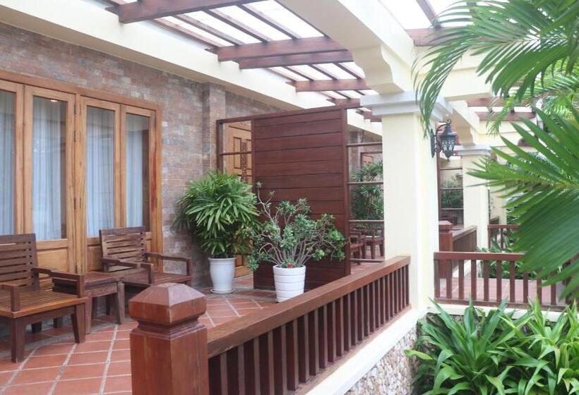 اتاق لوکس, Try Palace Resort Kep