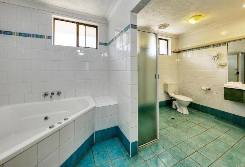 스탠다드 룸 킹사이즈 침대, James Street Motor Inn