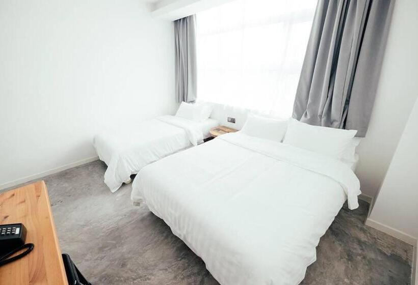 اتاق سوپریور, White Loft