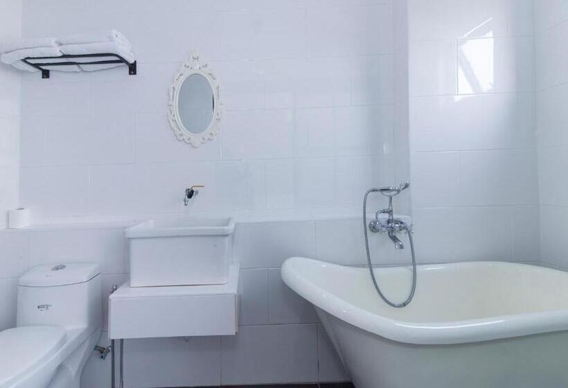 اتاق خانوادگی, White Loft
