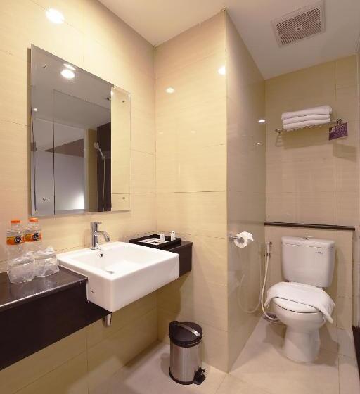 Номер Deluxe, Swissbelinn Cibitung