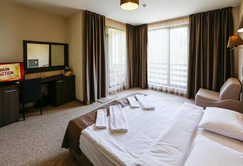 اتاق لوکس, Family Hotel Ognyanovo