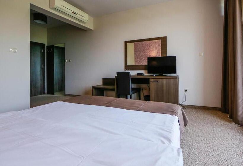 اتاق استاندارد, Family Hotel Ognyanovo