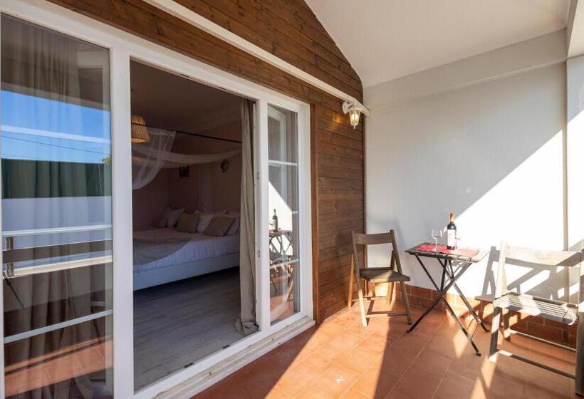 سوئیت با تخت بزرگ, Boutique Hotel   O House Ericeira Hills