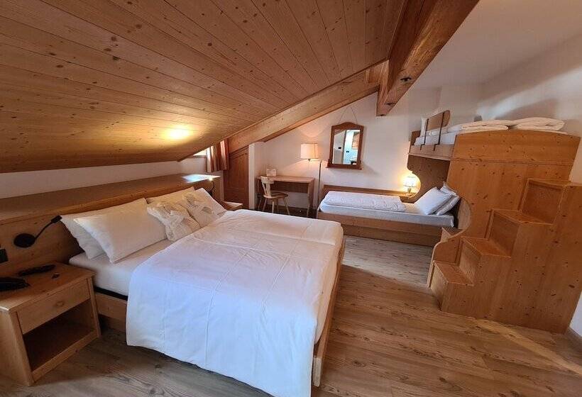 اتاق استاندارد چهار تخته, Piedibosco