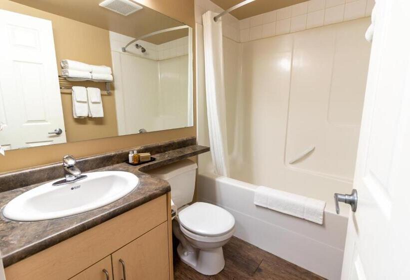 اتاق استاندارد, Bcminns  Fort Mcmurray  Rusty S