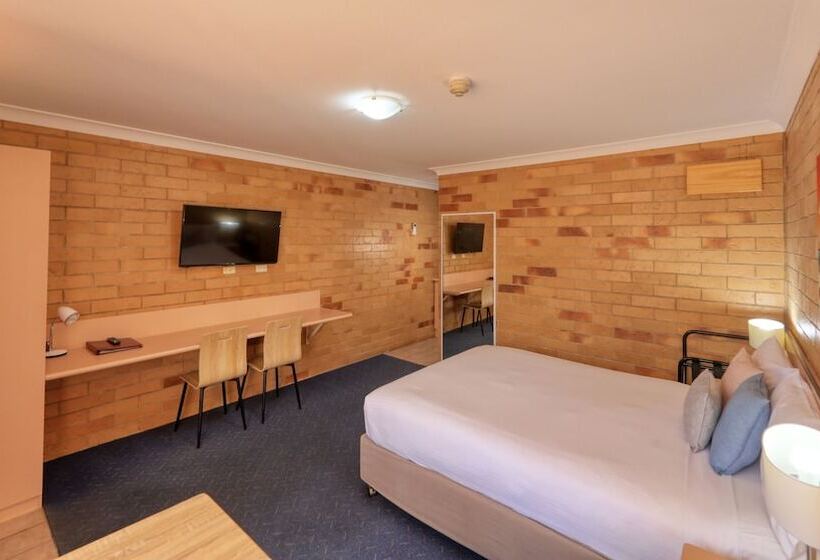 اتاق اجرایی, North Parkes Motel