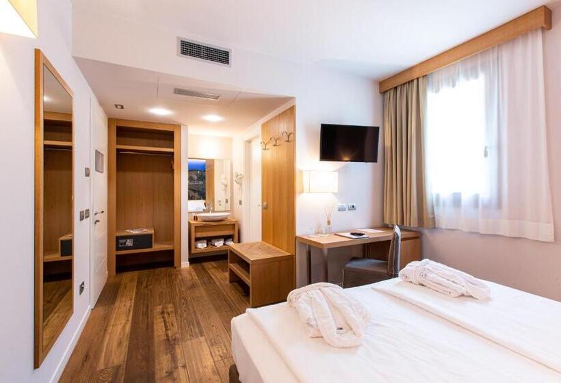 Номер Комфорт, Wine Hotel Retici Balzi
