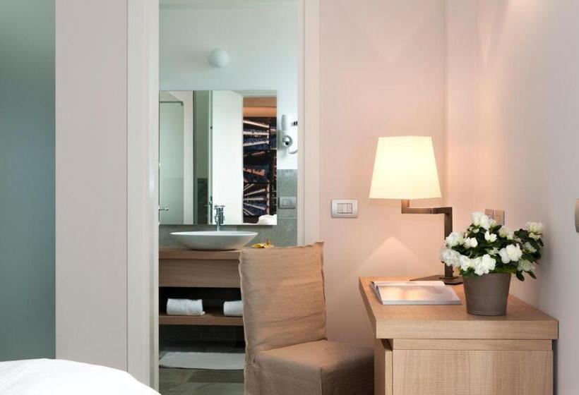 Полулюкс, Wine Hotel Retici Balzi