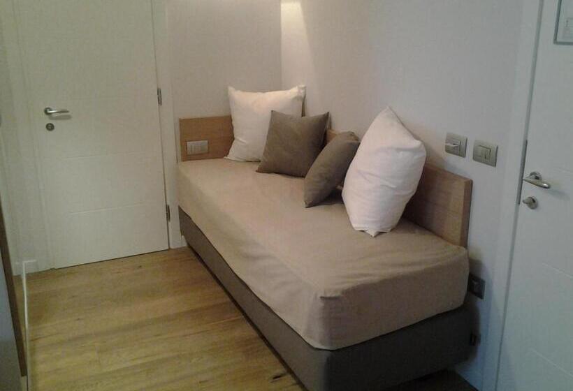 スタンダードトリプルルーム, Wine Hotel Retici Balzi