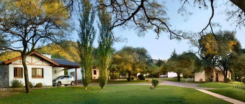 스탠다드 방갈로, Altos De Belgrano Hotel Cabañas Golf Y Spa