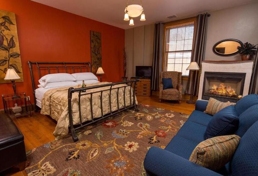 스위트 킹사이즈 침대, Farmers Guest House