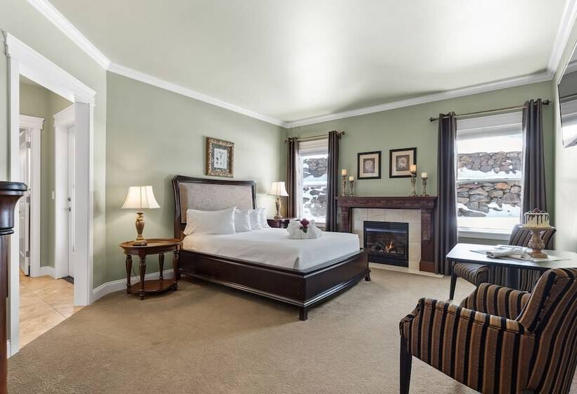 Люкс, Summer Creek Inn